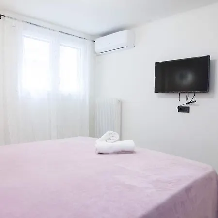 Cozy 1 Bd Casalove Apt In Lively Kipseli